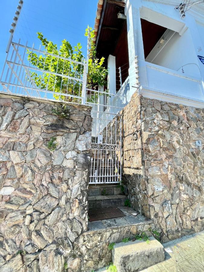 Ilha Centro Sul Ufsc, Ar Cond, Estac, Varanda, Vista Mar -até 6 Pessoas Apartamento *