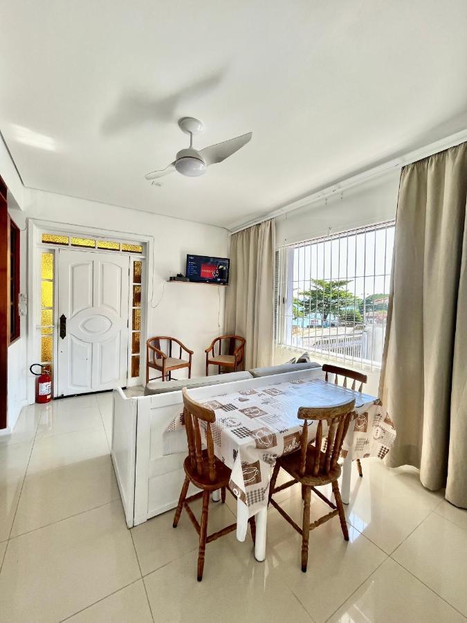 Ilha Centro Sul Ufsc, Ar Cond, Estac, Varanda, Vista Mar -até 6 Pessoas Apartamento Florianópolis
