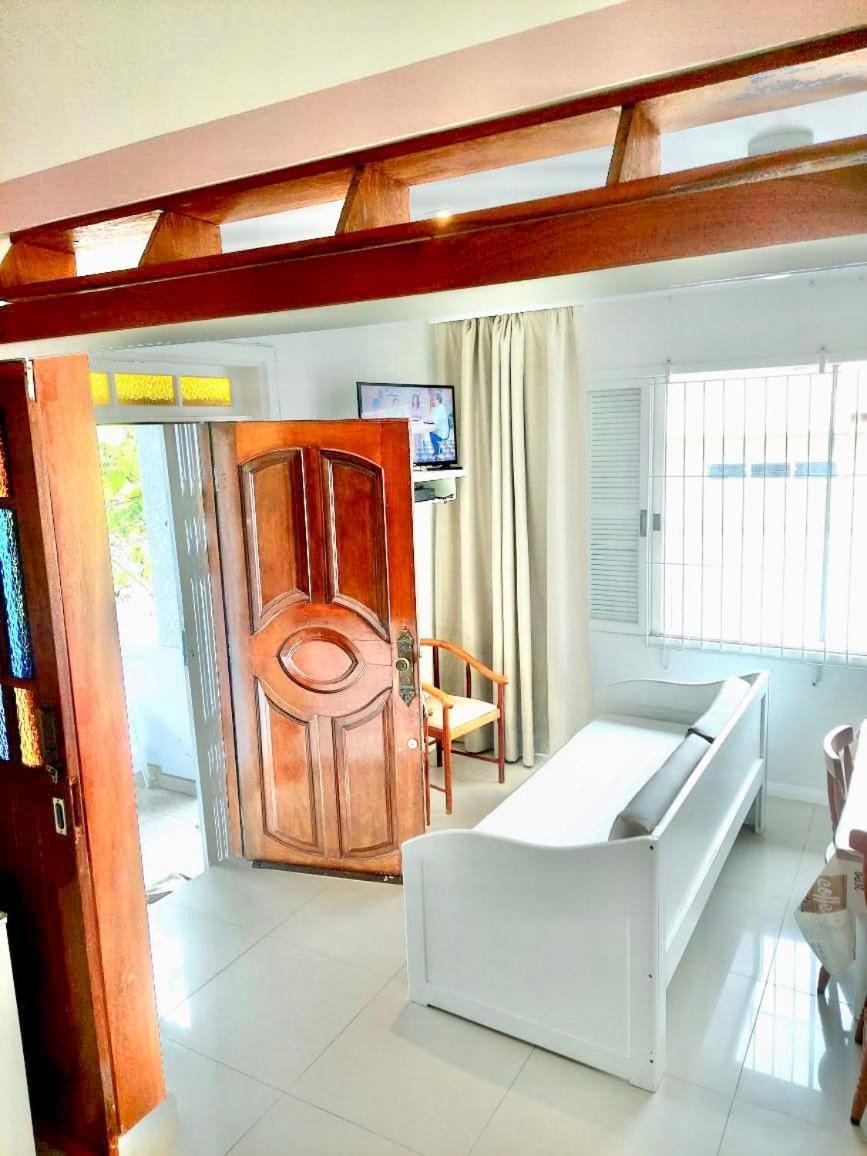 Ilha Centro Sul Ufsc, Ar Cond, Estac, Varanda, Vista Mar -até 6 Pessoas Apartamento *