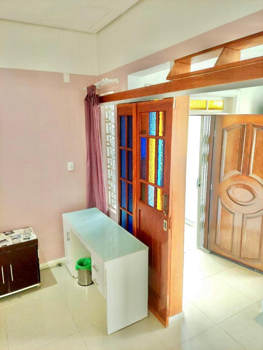 Ilha Centro Sul Ufsc, Ar Cond, Estac, Varanda, Vista Mar -até 6 Pessoas Apartamento Florianópolis